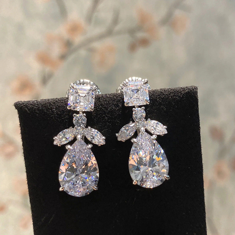 Classic Earring with Timeless Appeal