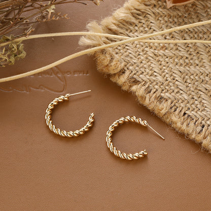 Beautiful Gold Earring with Unique Style