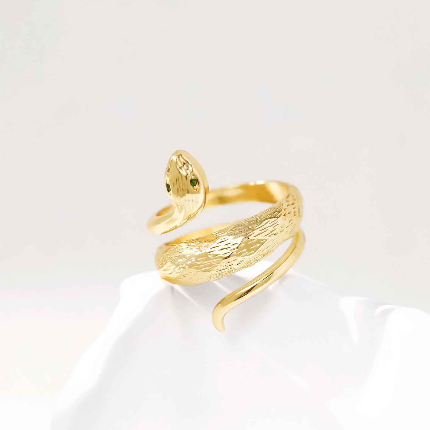 Stunning Gold Ring for Daily Wear