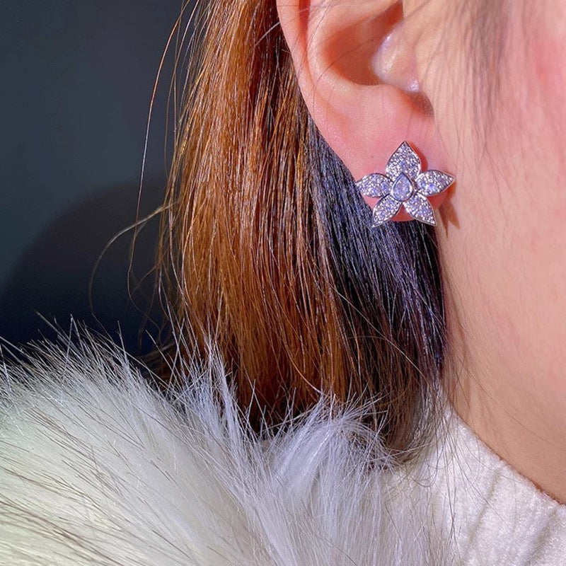 Classic Earring with Timeless Appeal