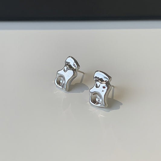 Charming Earring for Any Occasion