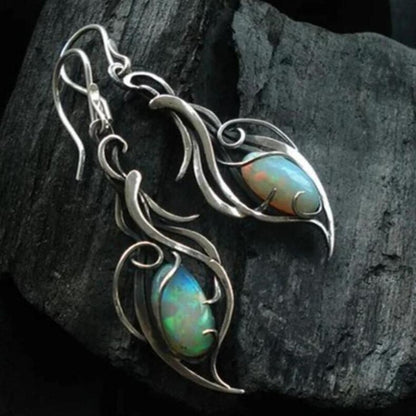 Charming Silver Earring for Any Occasion