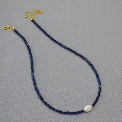 Beautiful Pearl Necklace with Unique Style
