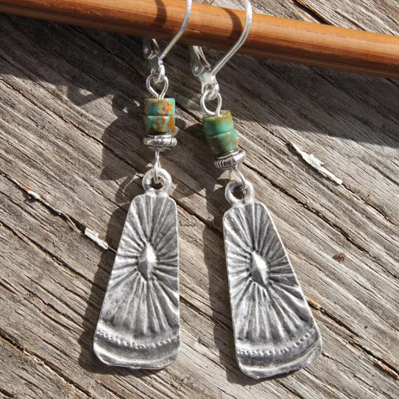Elegant Silver Earring for Every Occasion