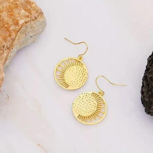 Charming Earring for Any Occasion