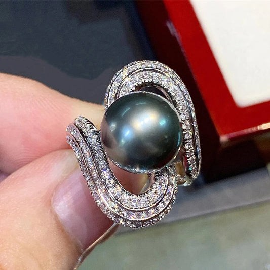 Charming Piece for Any Occasion