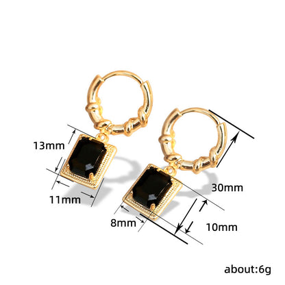 Charming Earring for Any Occasion