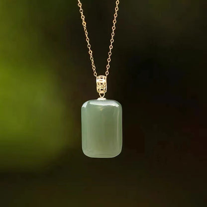 Stunning Gold Necklace for Daily Wear
