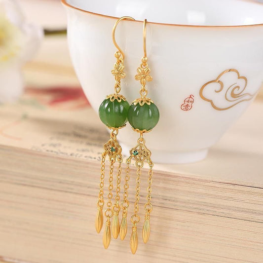 Elegant Gold Earring for Every Occasion