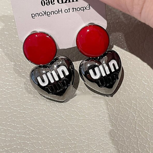Charming Earring for Any Occasion