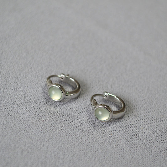 Charming Gold Earring for Any Occasion