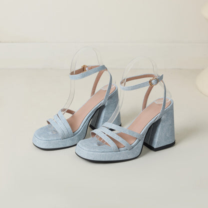 Graceful Orthopedic Sandals for Modern Look