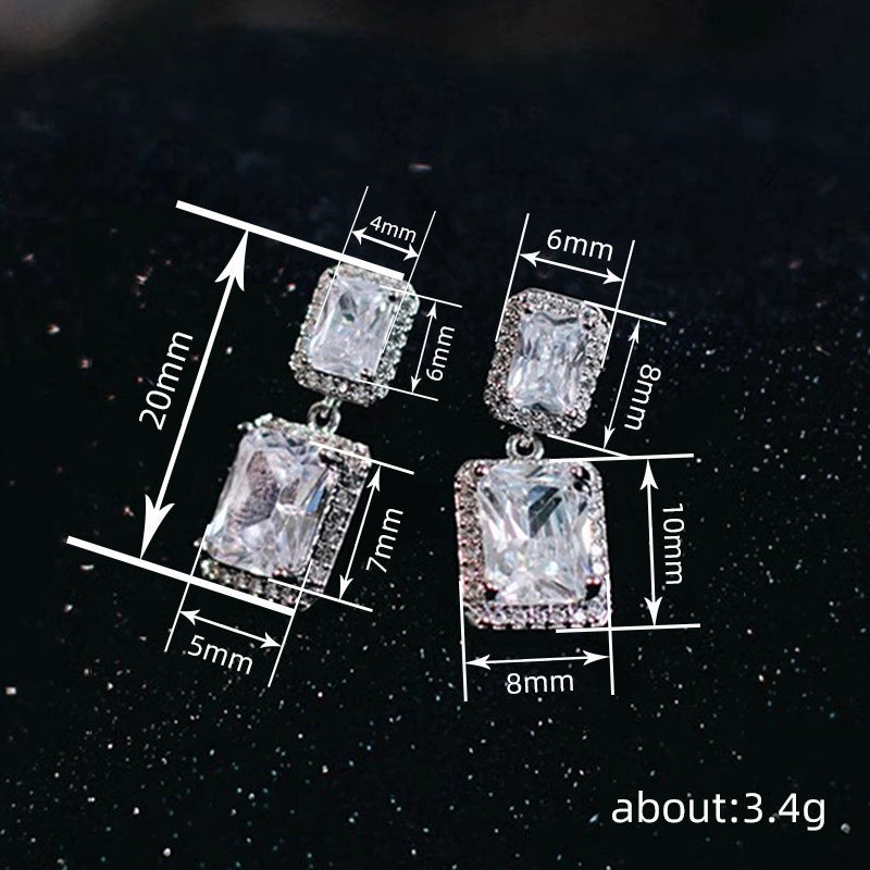 Stunning Earring for Daily Wear