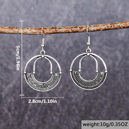 Charming Silver Earring for Any Occasion
