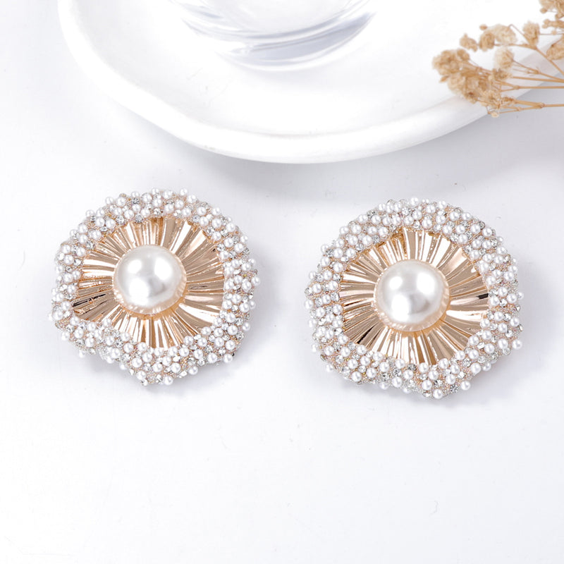 Delicate Artisan Pearl Earring
