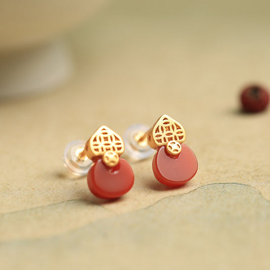 Romantic Silver Earring for Special Moments