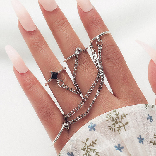 Romantic Chain for Special Moments