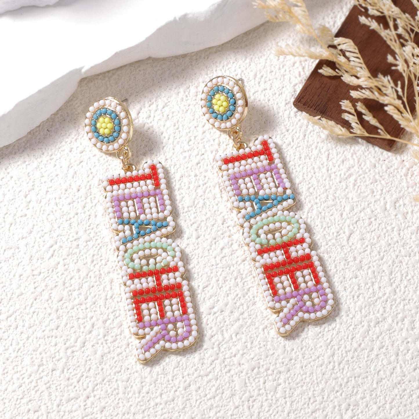 Charming Earring for Any Occasion