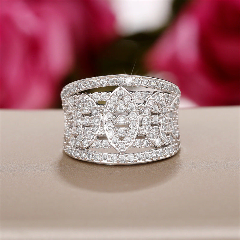 Beautiful Bracelet with Unique Style