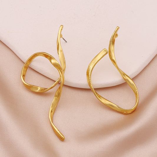 Classic Earring with Timeless Appeal