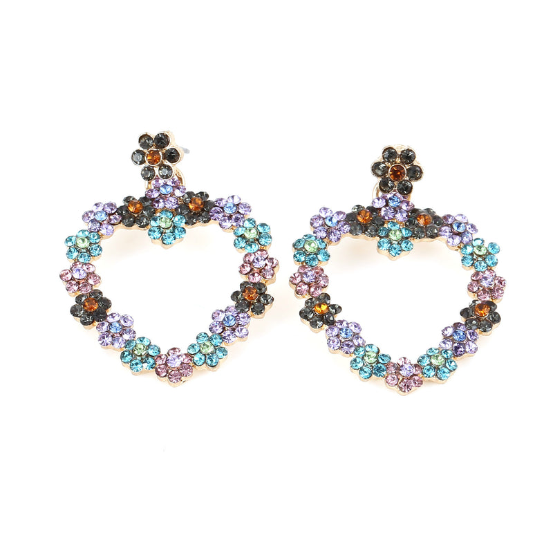 Charming Earring for Any Occasion