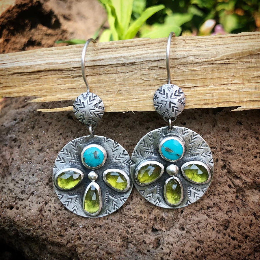 Charming Earring for Any Occasion