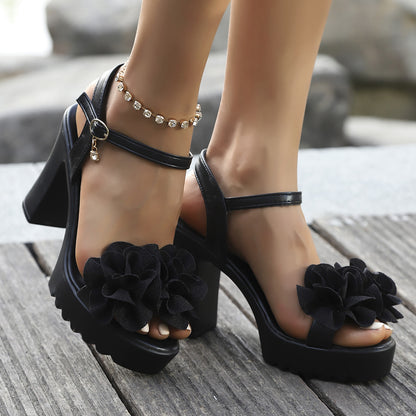 Graceful Orthopedic Sandals for Modern Look