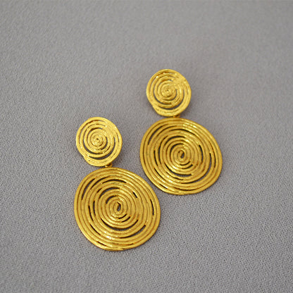 Vintage Handmade Gold Earring