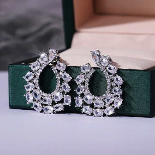 Charming Earring for Any Occasion