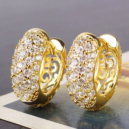 Charming Earring for Any Occasion