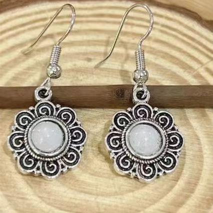 Delicate Artisan Silver Earring