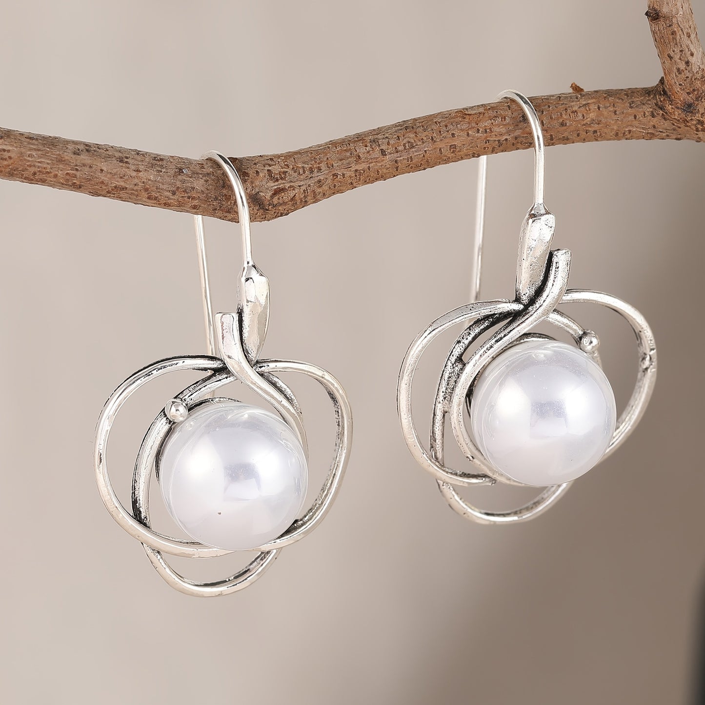 Beautiful Pearl Earring with Unique Style