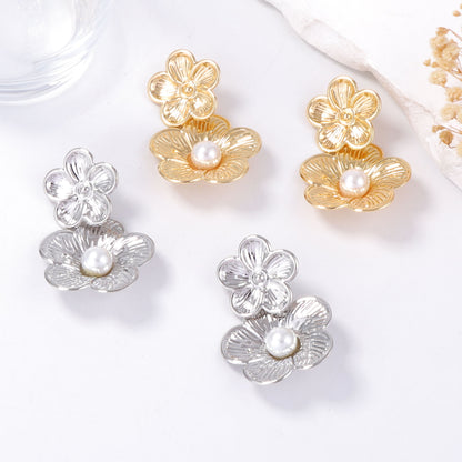 Stunning Pearl Earring for Daily Wear
