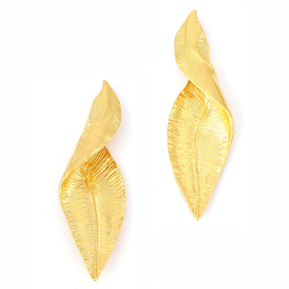 Vintage Handmade Gold Earring