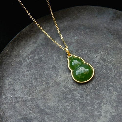 Beautiful Silver Necklace with Unique Style