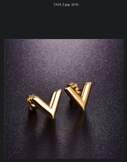 Classic Earring with Timeless Appeal