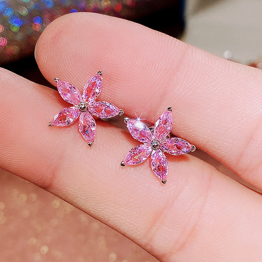 Charming Earring for Any Occasion