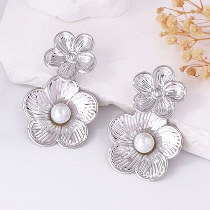 Stunning Pearl Earring for Daily Wear