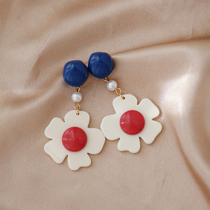 Classic Earring with Timeless Appeal
