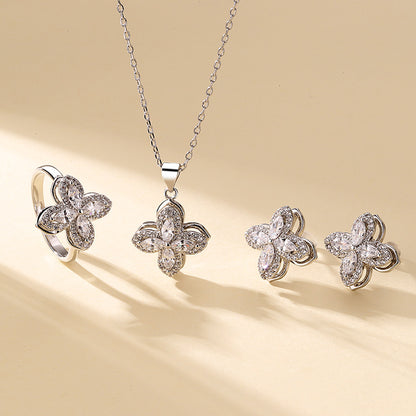 Stunning Necklace for Daily Wear