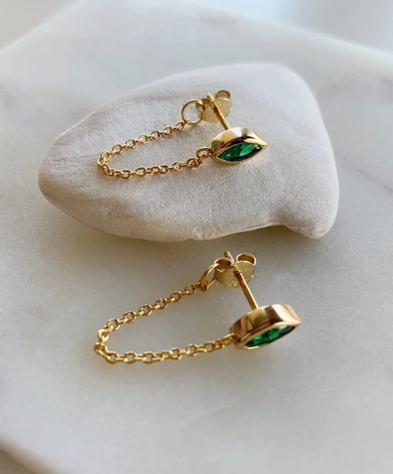 Charming Gold Earring for Any Occasion