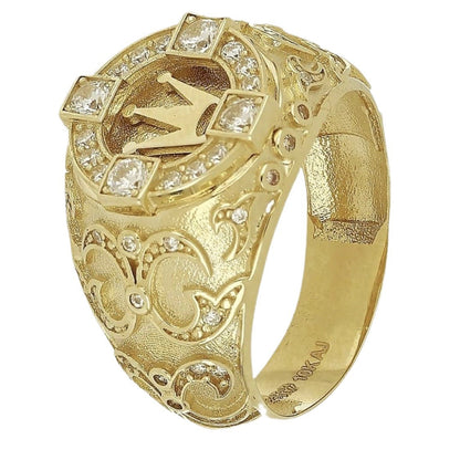 Classic Gold Ring with Timeless Appeal