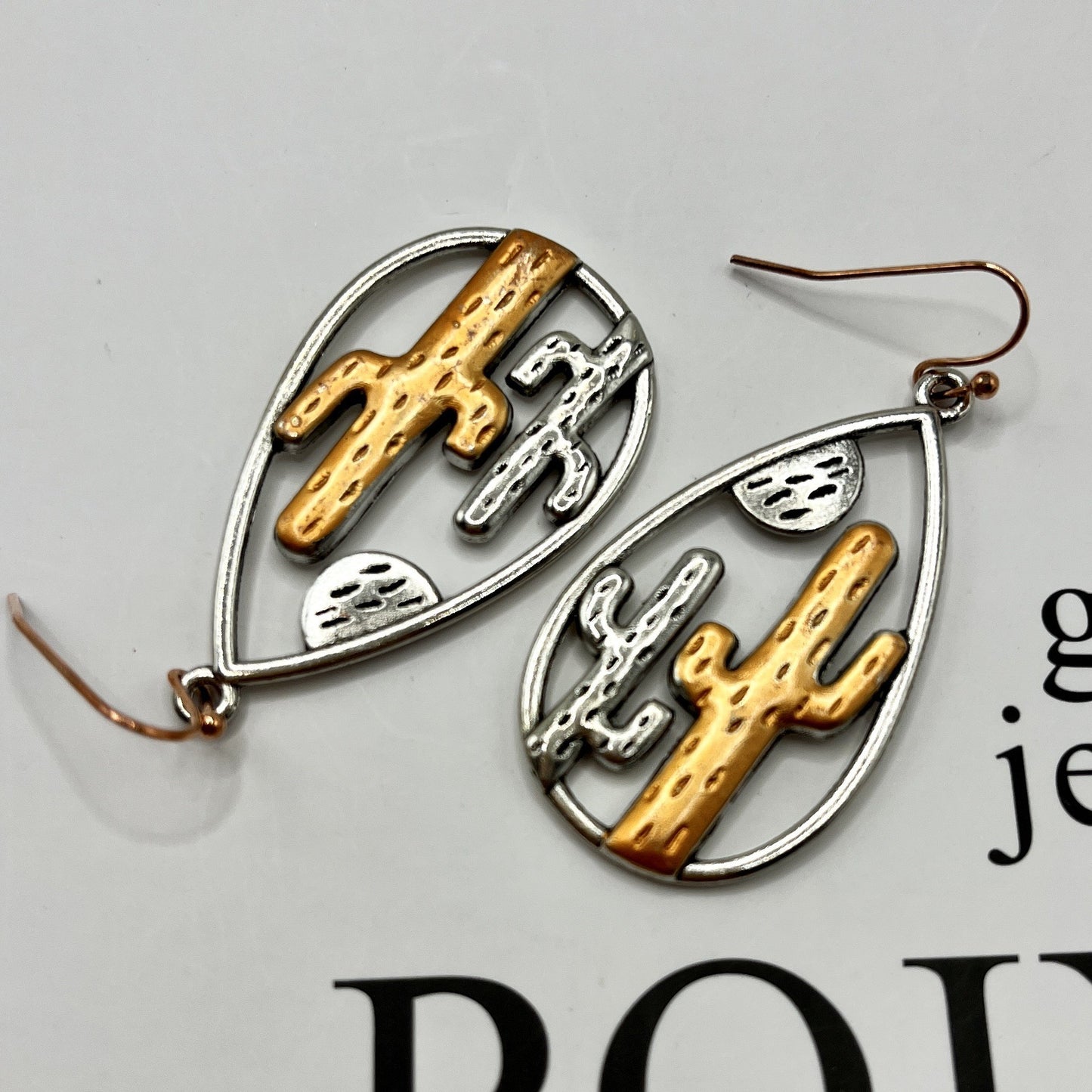 Vintage Handmade Earring