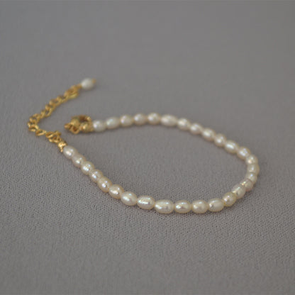 Classic Pearl Bracelet with Timeless Appeal