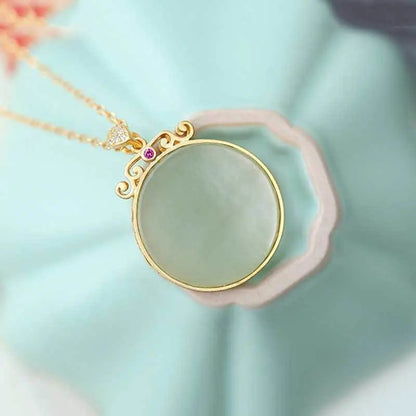 Charming Silver Necklace for Any Occasion