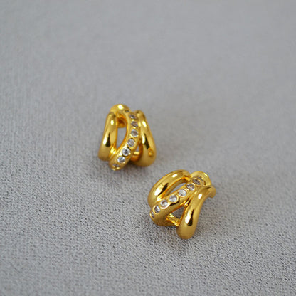 Beautiful Gold Earring with Unique Style