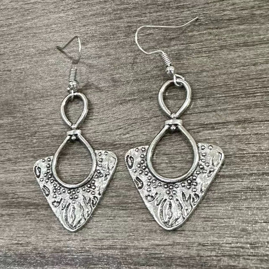 Stunning Earring for Daily Wear