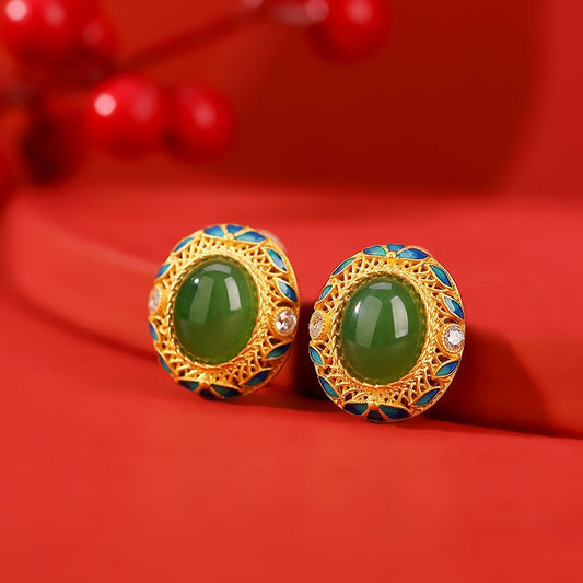Charming Gold Earring for Any Occasion