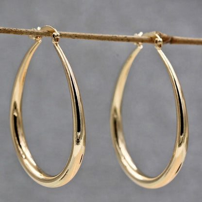 Classic Silver Earring with Timeless Appeal