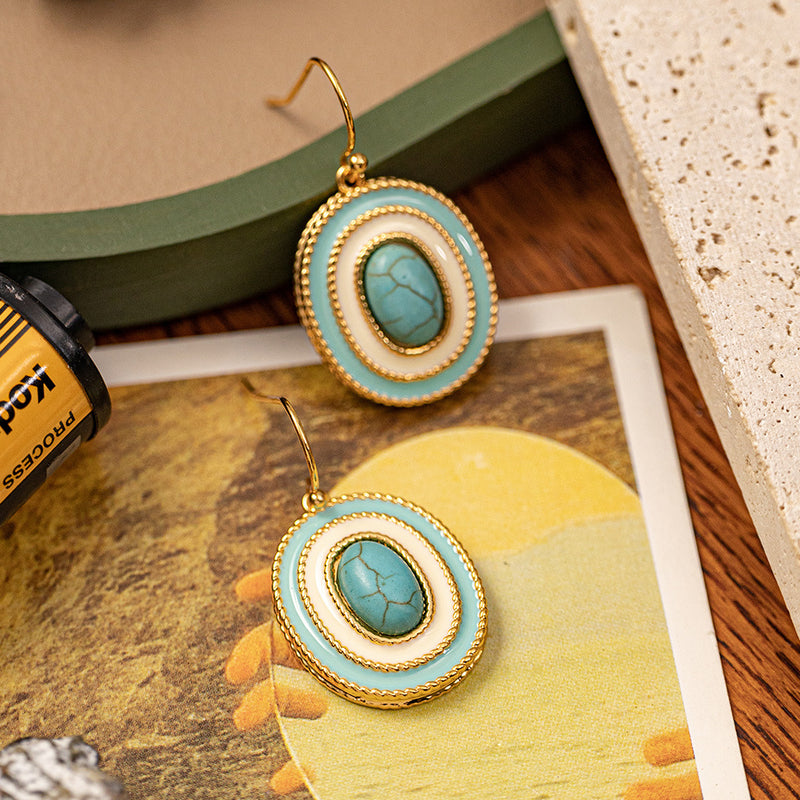 Classic Earring with Timeless Appeal